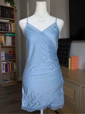 urban outfitters baby blue lace trim mini dress